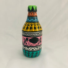 Load image into Gallery viewer, Glass Bottles Warli Art