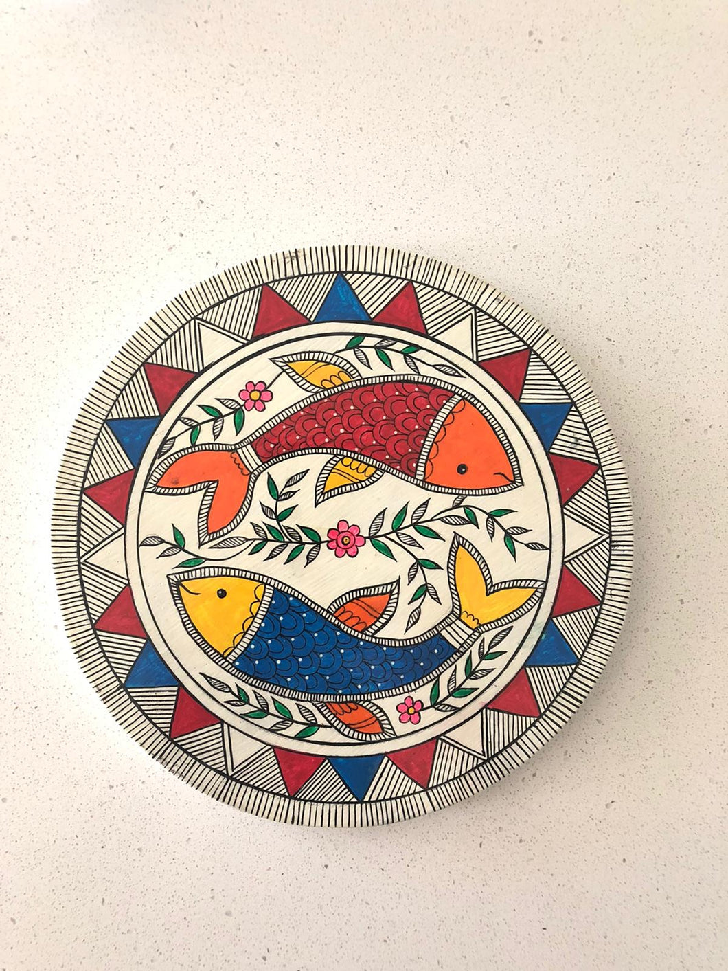 Handcrafted Natural Solid Wood Wall Hanging Plate for home decor, wedding gifts, housewarming gifts, general gift of Fish Duo in Madhubani